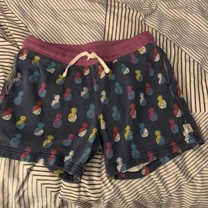 Chubbies lounge shorts 5.5 inch inseam.